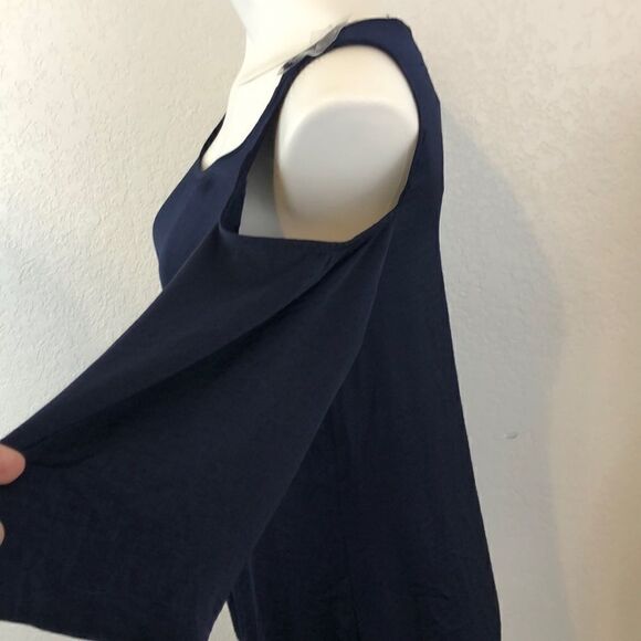 NY & Co cold shoulder blouse - Picture 3 of 6